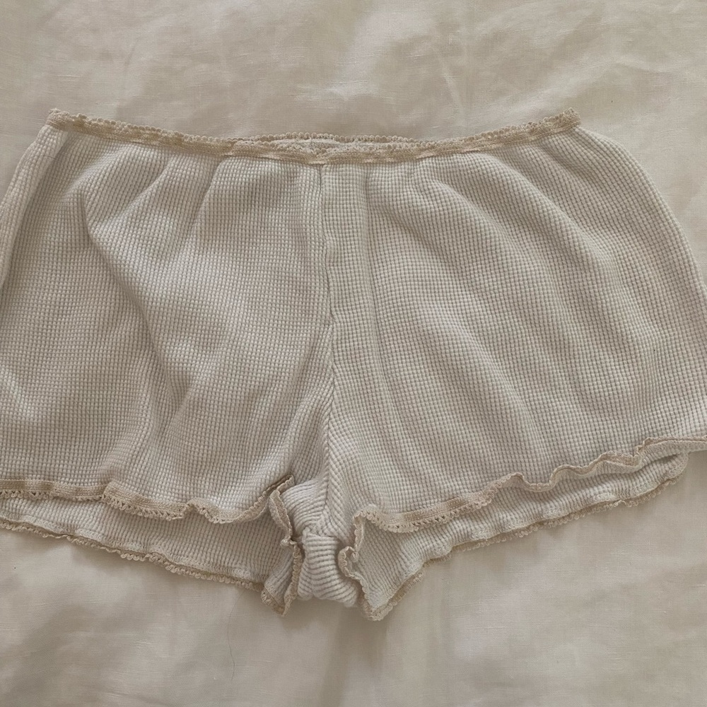 Brandy Melville Waffle Knit shorts with lace trim